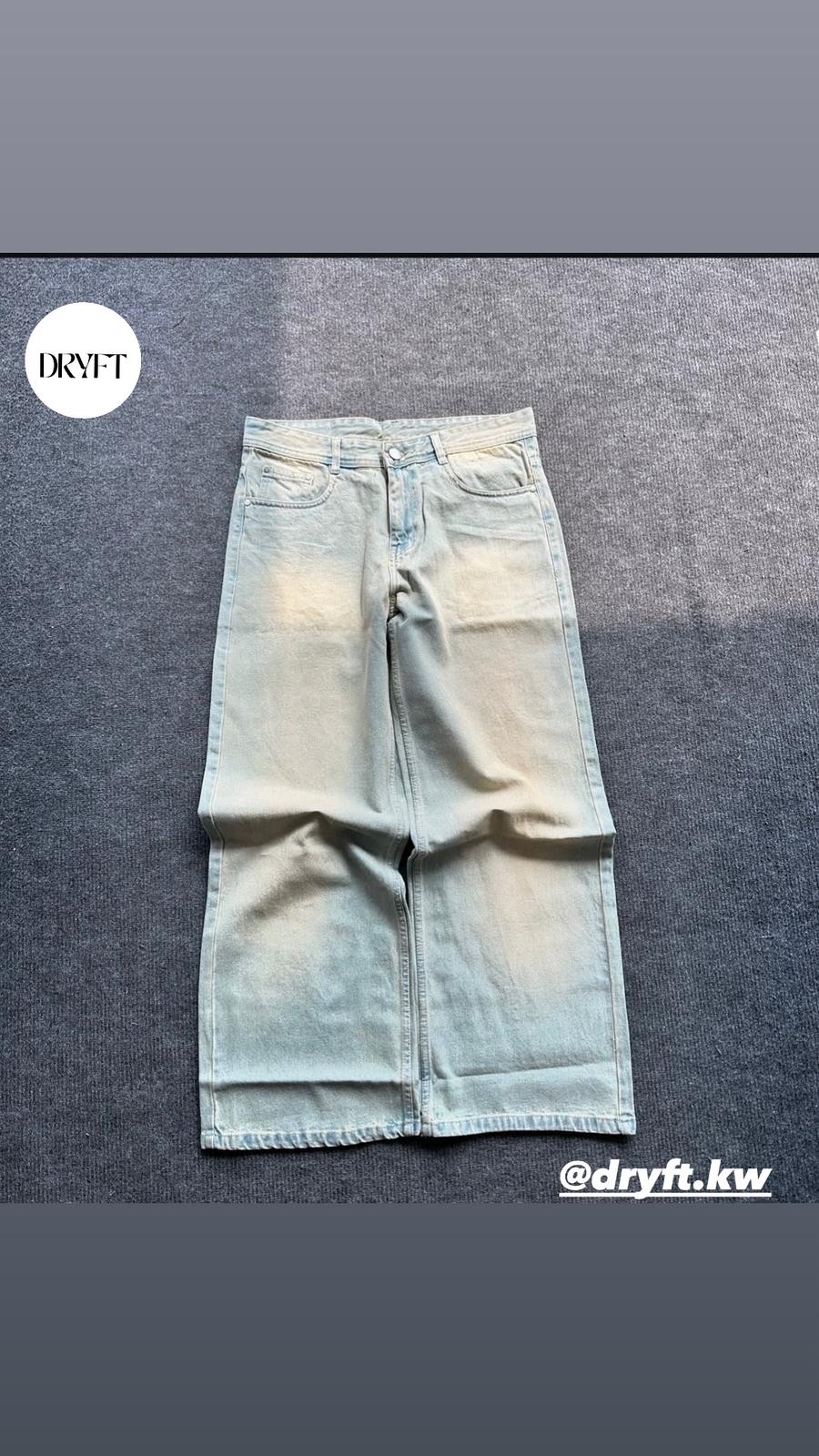 Wide Leg Jeans - Light Wash